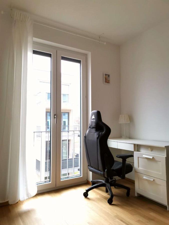 Gemuetliches In Geraeumiger Gemeinschaftswohnung Apartment *