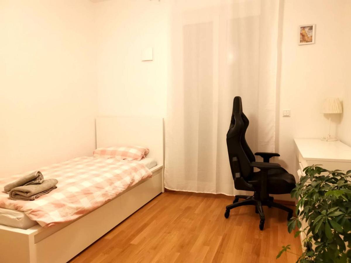 Appartement Gemuetliches In Geraeumiger Gemeinschaftswohnung Dresde